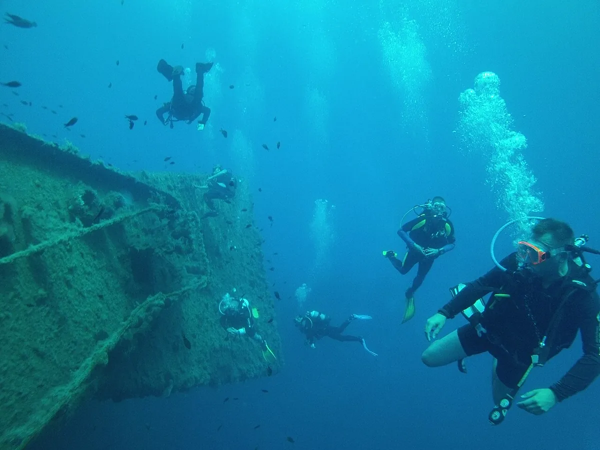 Taking a trip to visit the Zenobia Wreck with Easydivers