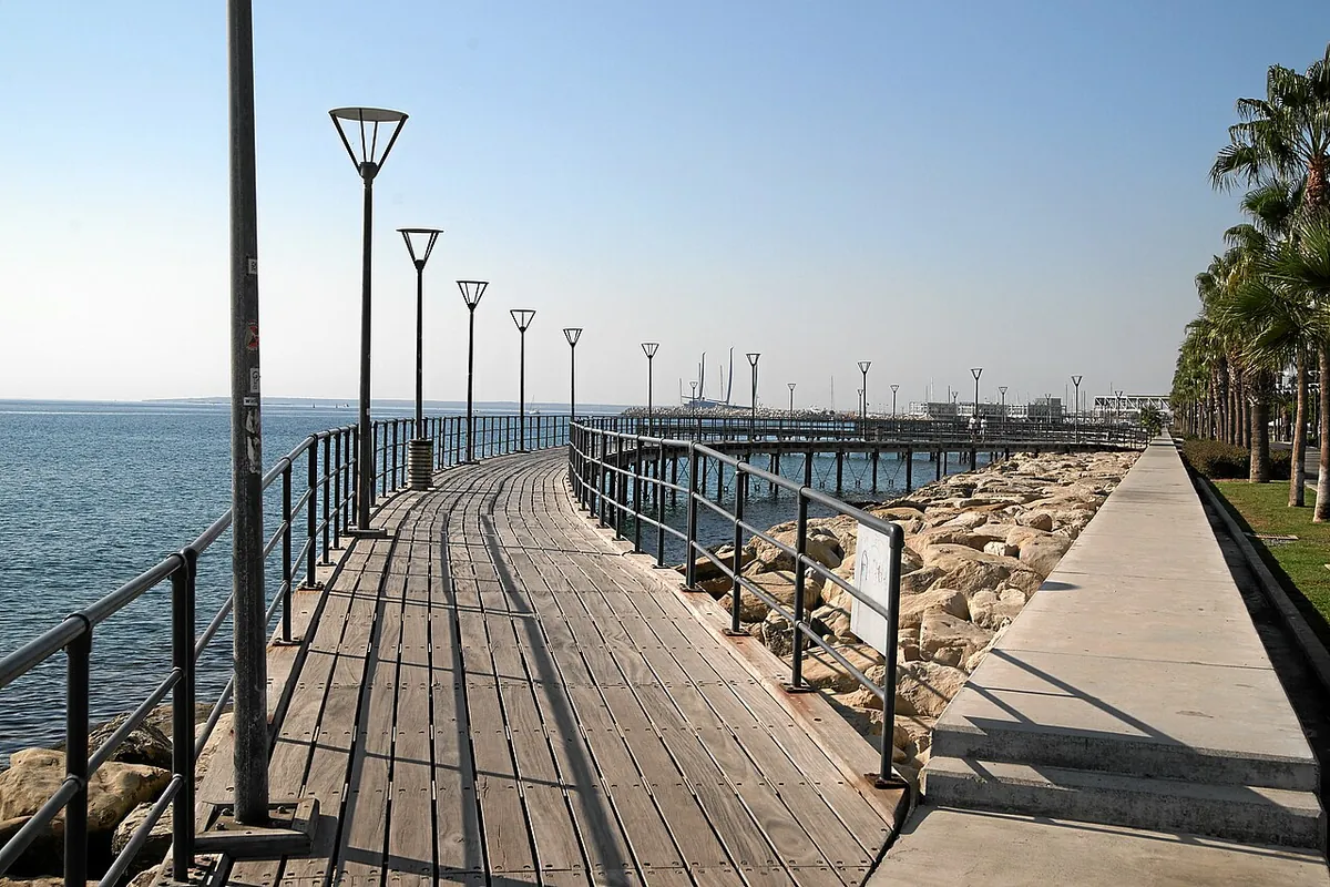 Lemesos / Limassol: Strandpromenade (Molos)