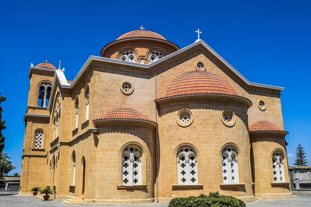 Η εκκλησία της Παναγίας Χρυσελεούσας στην Αθηένου
