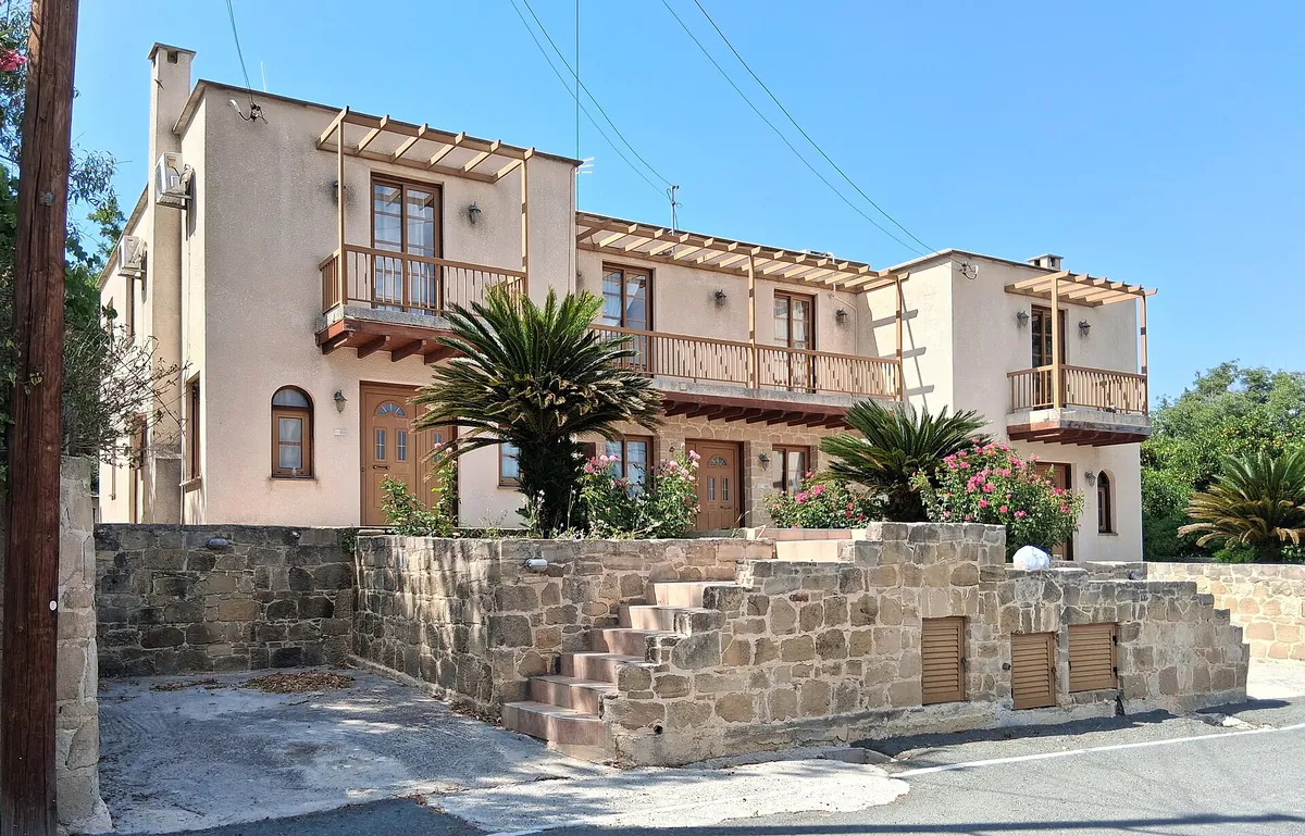 Restored stone house in Miliou