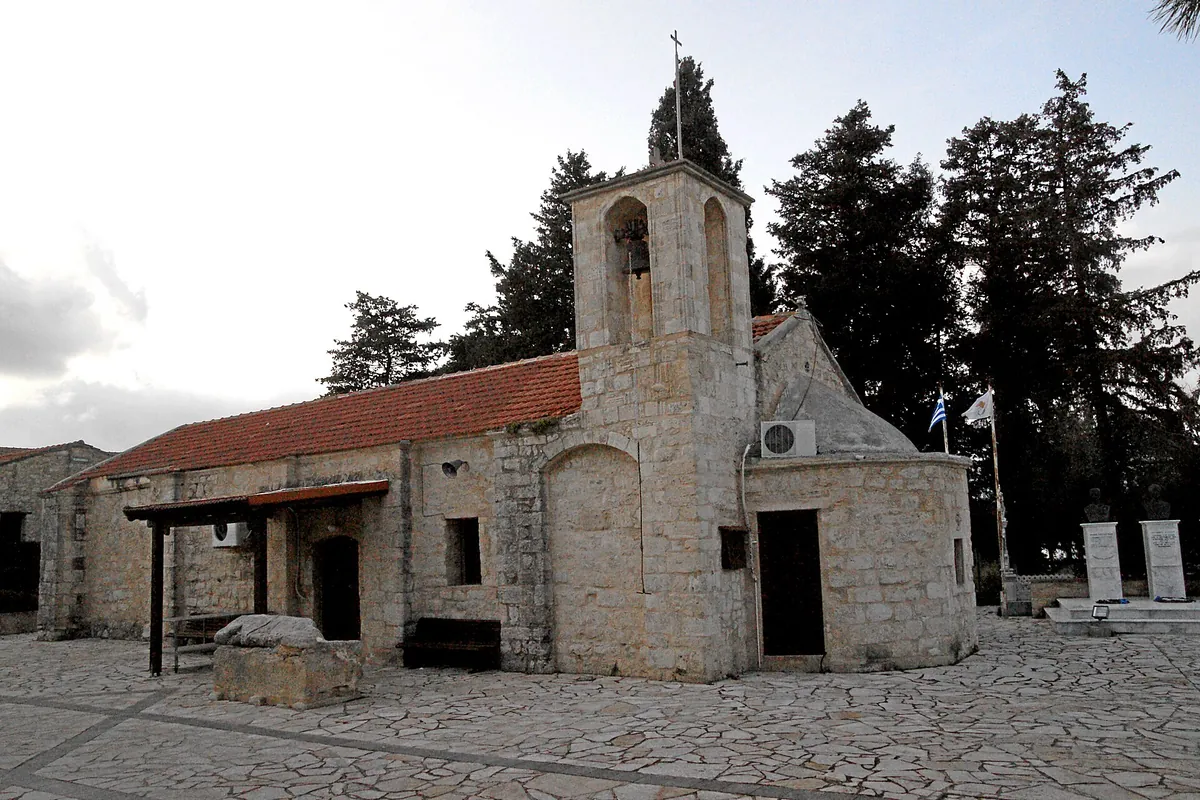 Η εκκλησία του Αγίου Καλανδίωνα στις Πάνω Αρόδες