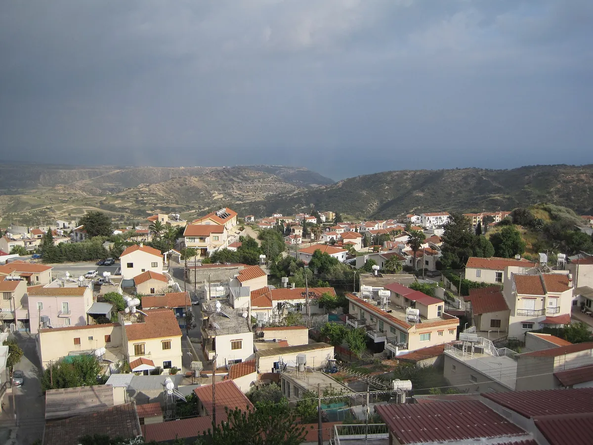 Στέγες του Πισσουριού με την κοιλάδα στο βάθος