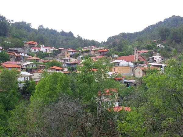 Treis Elies village among forested hills